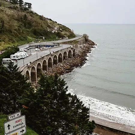 Confort Y Calma Junto Al Mar, Vistas A Gaztatape