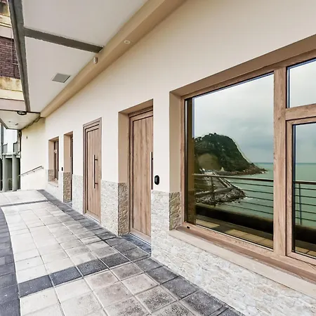 Confort Y Calma Junto Al Mar, Vistas A Gaztatape Getaria